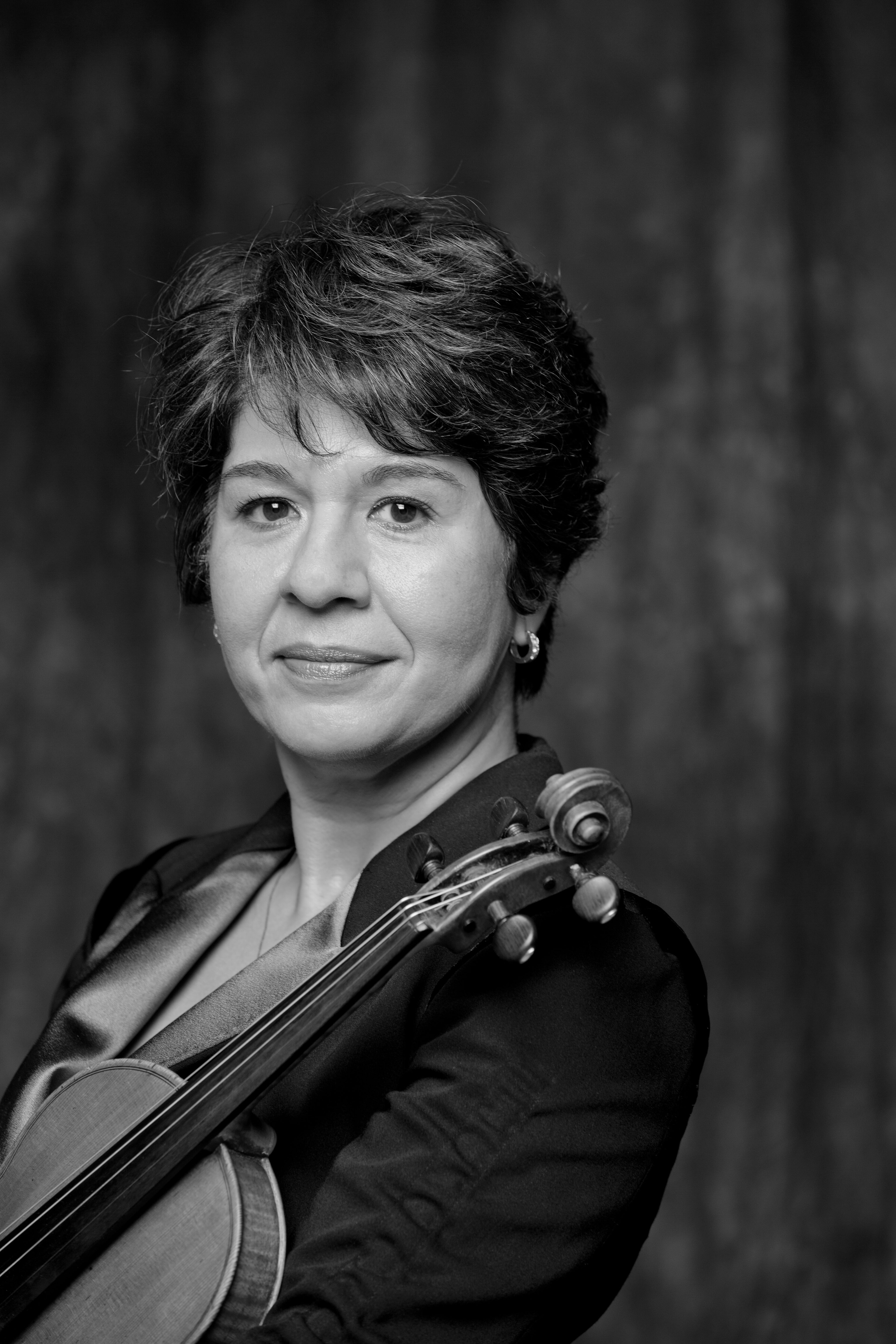 Porträtfoto Mihaela Martin Dieses Bild zeigt ein Porträt von Mihaela Martin.